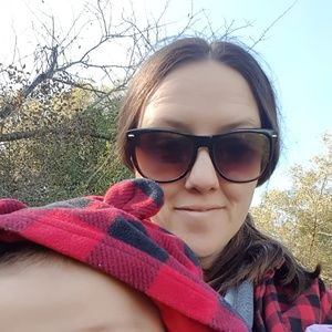 Meet your Posher, Becca